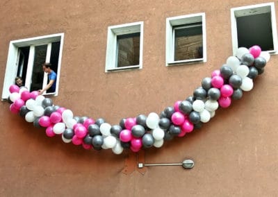 Jubeldekoration am Praxiseingang